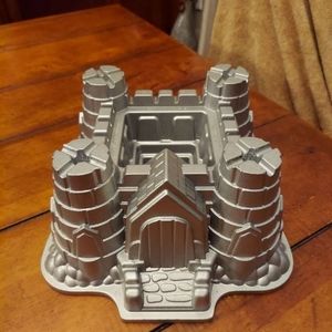 NORDIC WARE | CASTLE BUNDT PAN